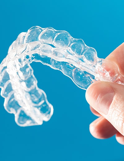 Invisalign vs traditional braces